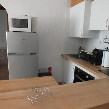 Apartment Renovado Cerca De La Playa Con Terraza 4 Personas En - Es-204-73 *